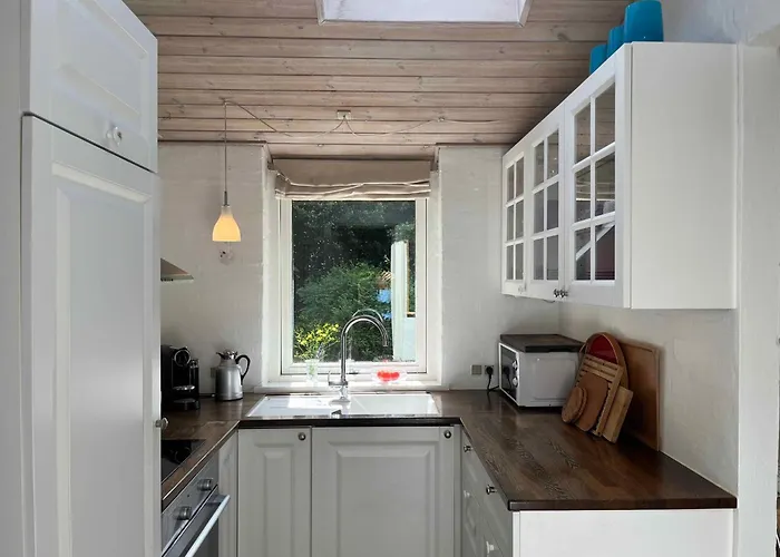 Cosy Summer Glose To Sandy Knebel